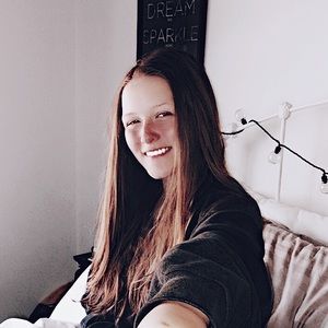 Meet your Posher, Ellie